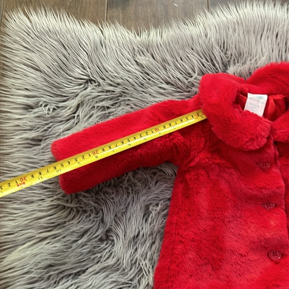 Faux fur toddler coat/jacket. Light weight. - Picture 12 of 17